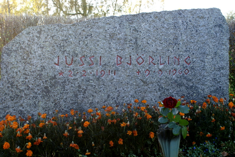 DSC05046.JPG - Stora Tuna kyrka - Jussi Björling